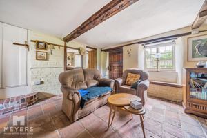 Sitting Room- click for photo gallery